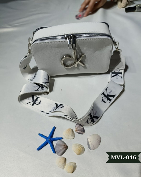 Calvin Klein Çapraz Çanta